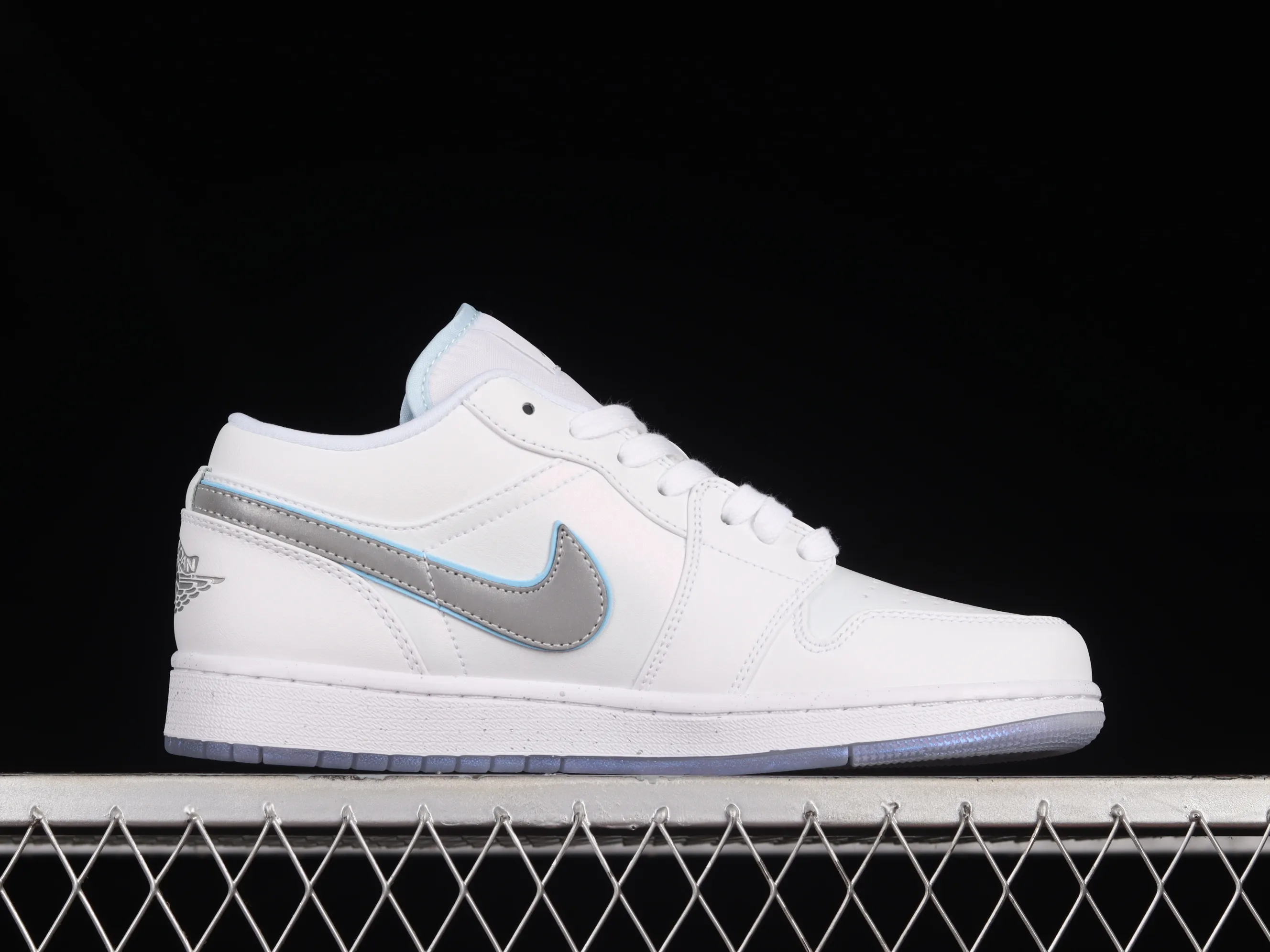 All categories Air Jordan Jordan series basketball shoes Air Jordan 1 Low Air Jordan 1 Low "Dare To Fly" AJ1 Joe 1 White Firefly low-top basketball shoes FB1871-101